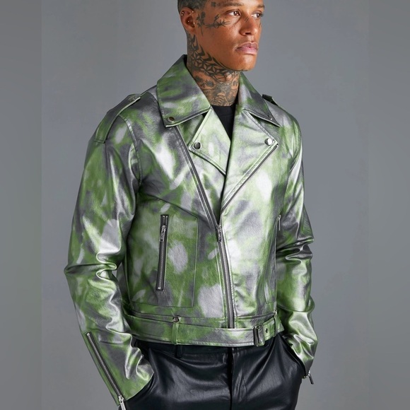 BOOHOOMAN BOXY SPRAY DETAIL BIKER JACKET IN SILVER/GREEN SIZE SMALL - Picture 1 of 11